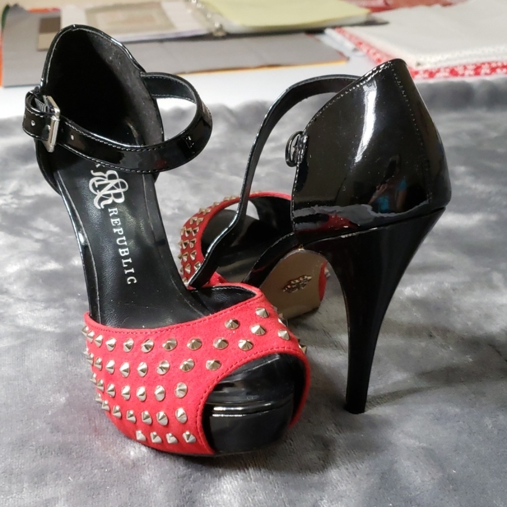 RockNRepublic studded heels